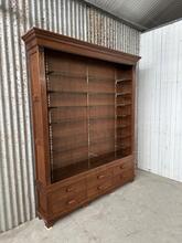 Antique style Shopcabinet in wood and glass, Europe 20e eeuw