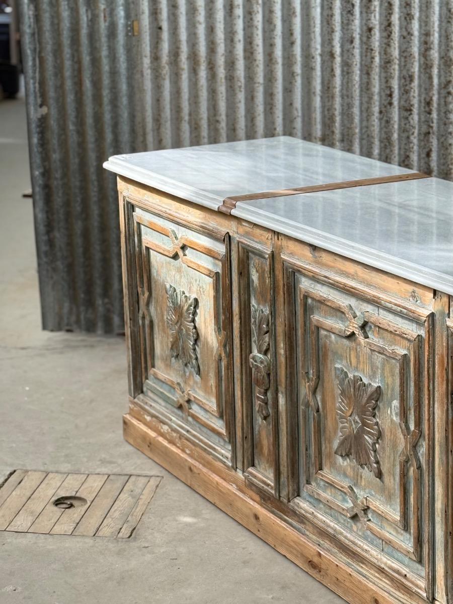 1 Antique Counter with marble