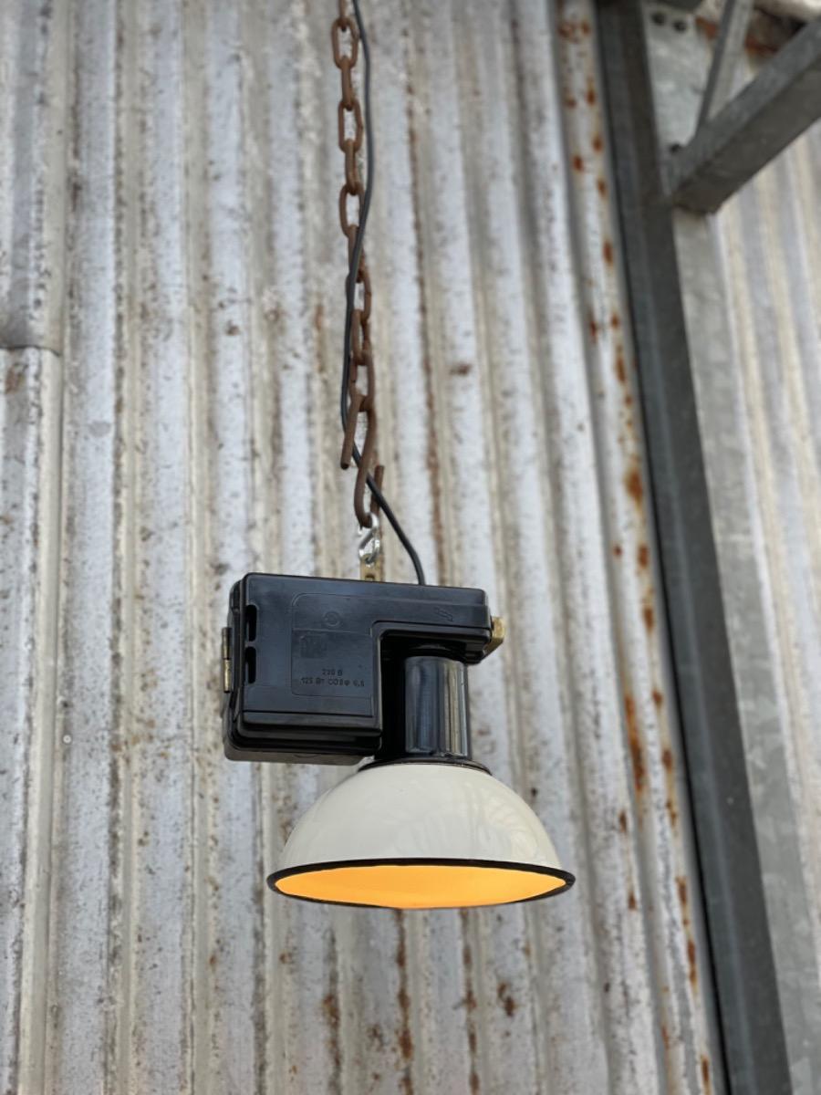 10+ Industrial White lamp
