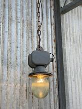 Grijze lamp Industrieel stijl in ijzer en glas ,