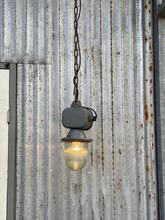 Grijze lamp Industrieel stijl in ijzer en glas ,