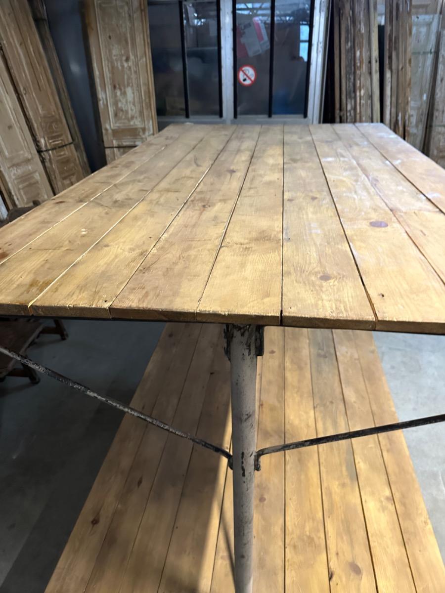 2x Industrial Shop display