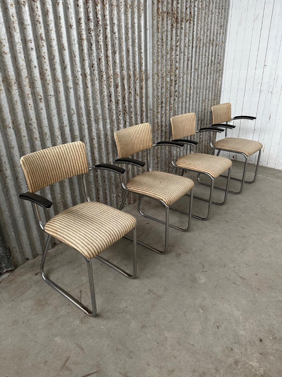 4 Design chair Chairs