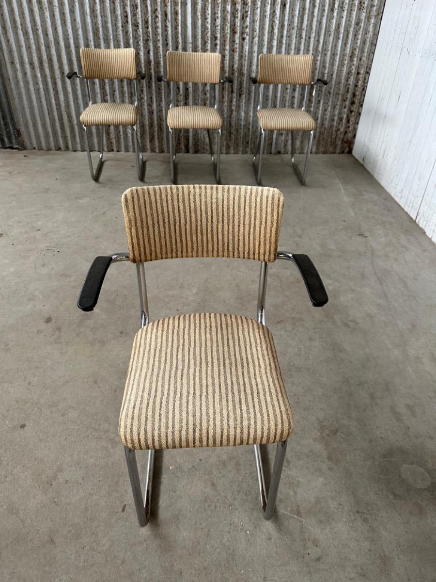 4 Design chair Chairs