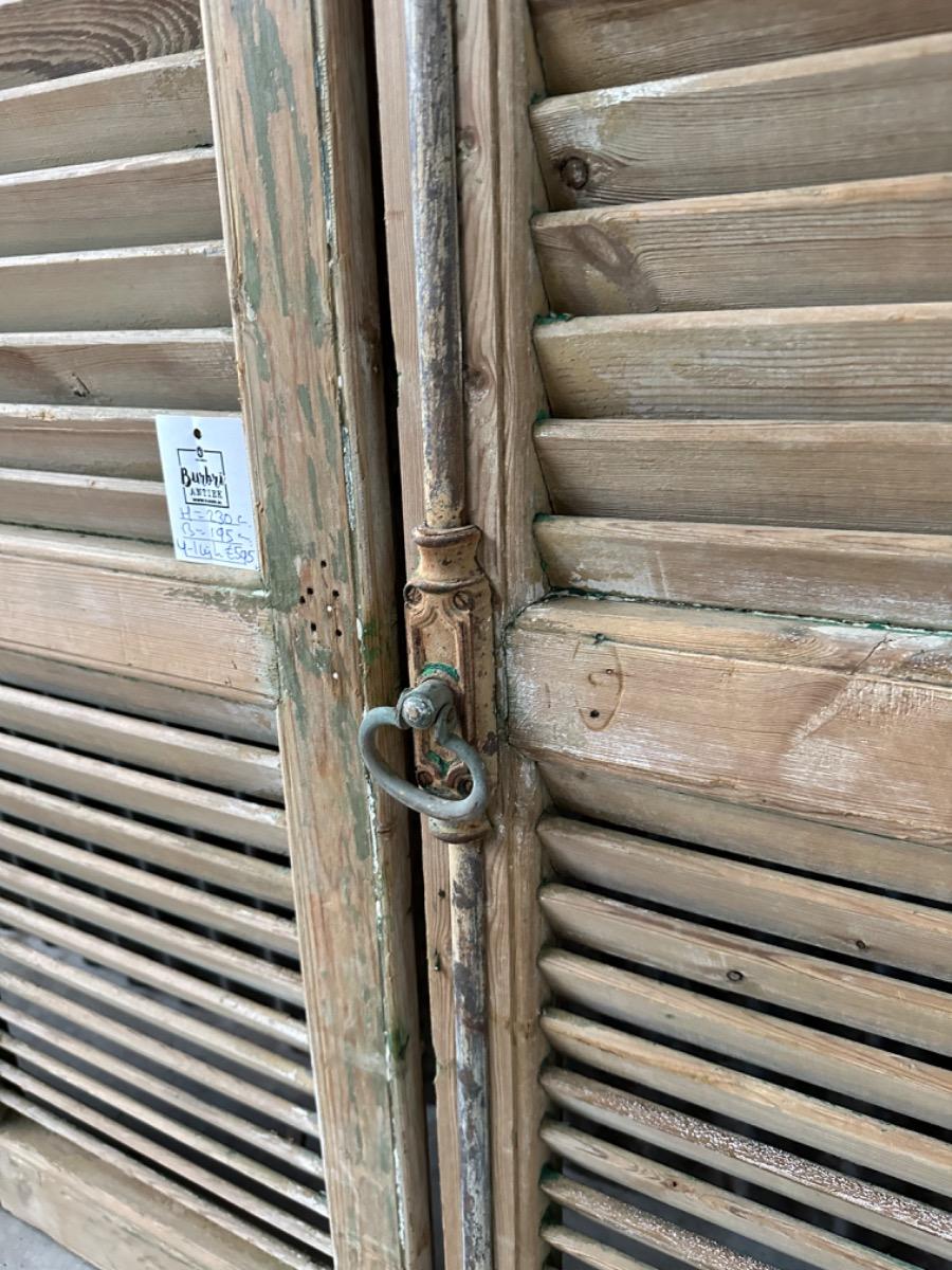 4x Antique Shutters