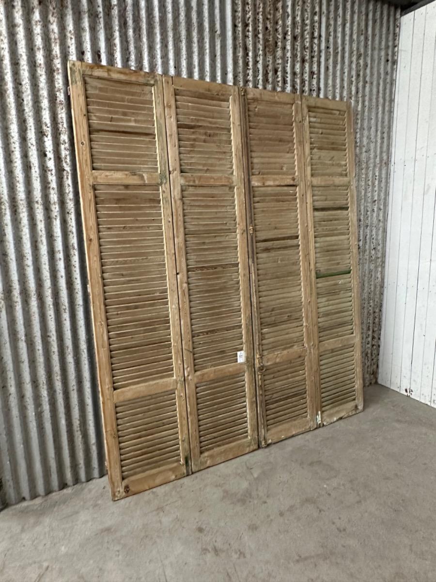 4x Antique Shutters