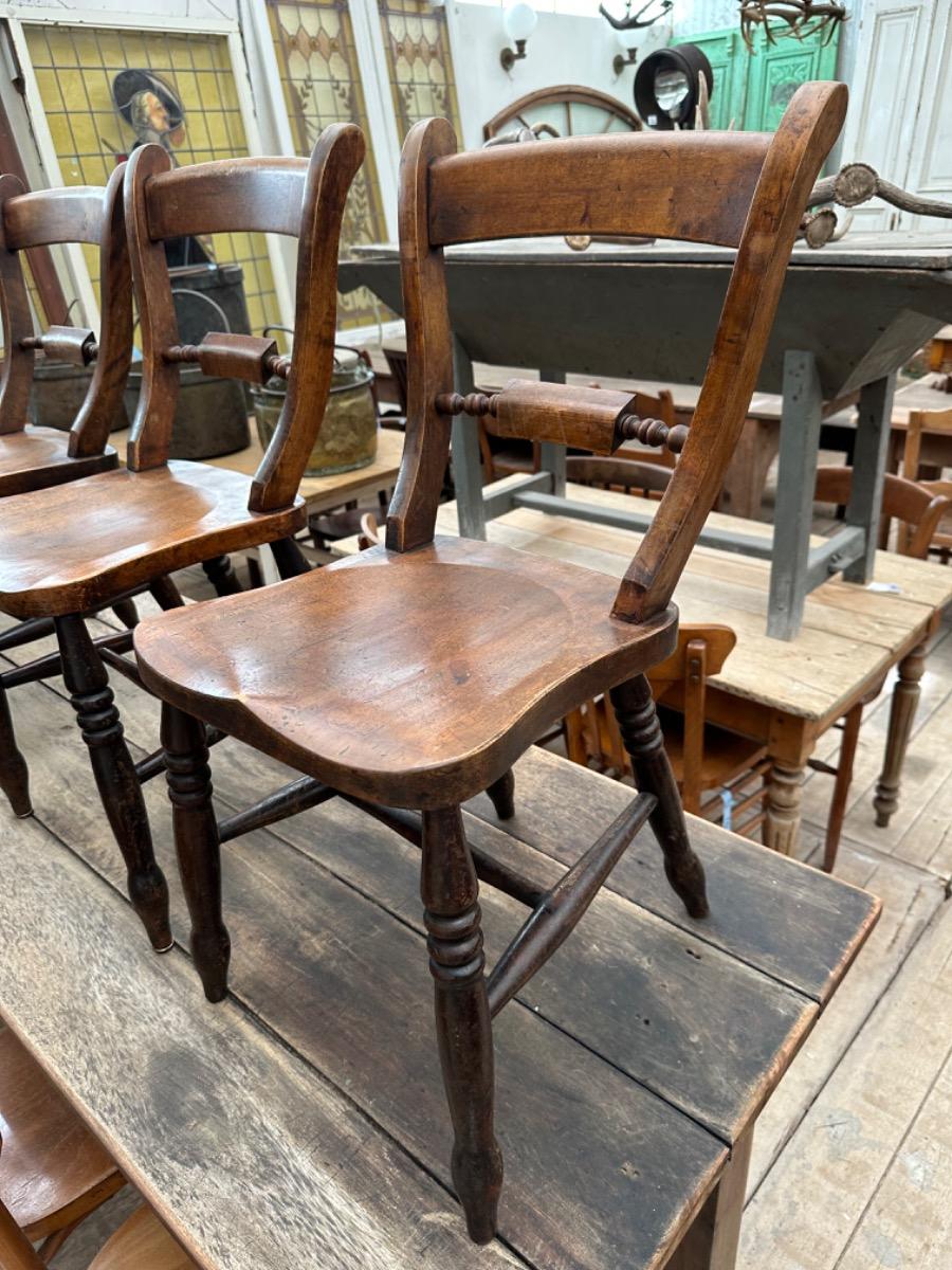 6 Antique Antique chairs