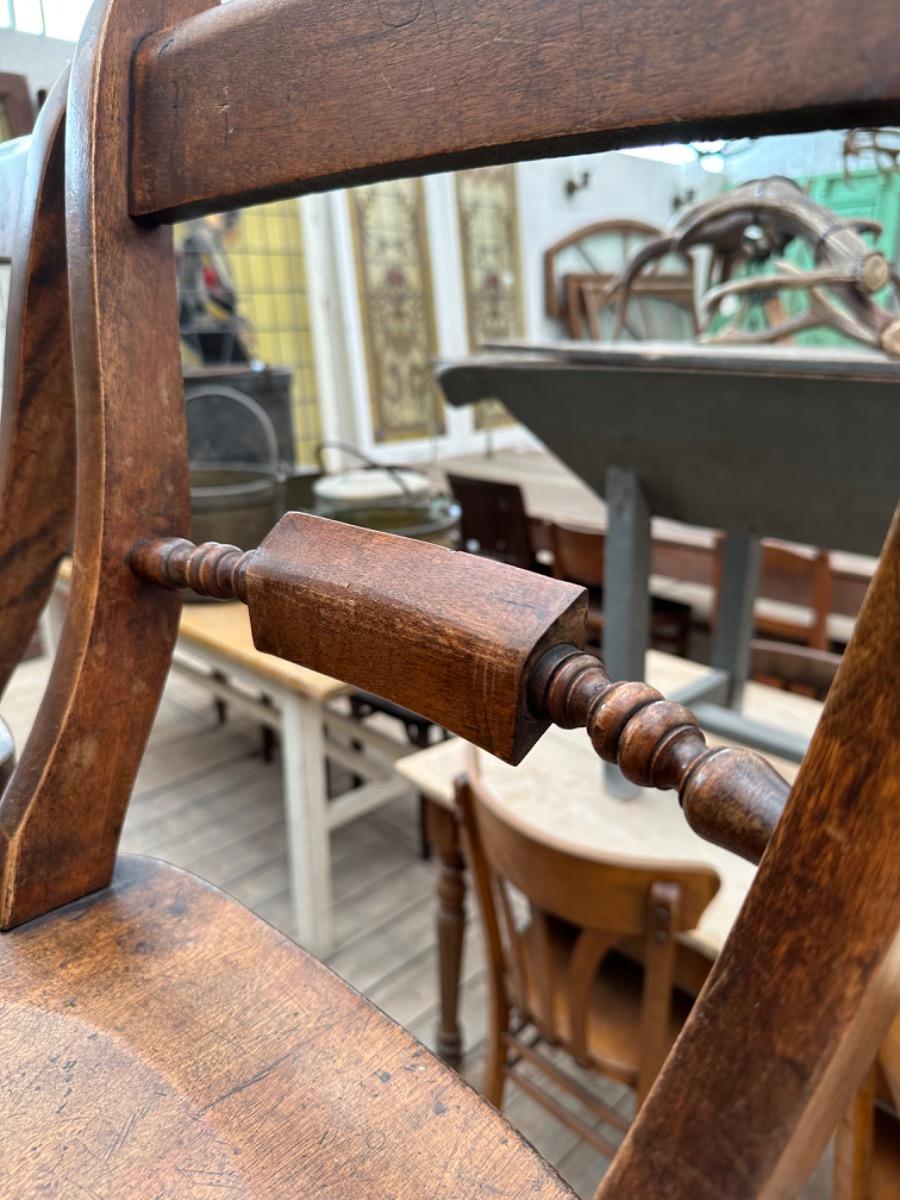 6 Antique Antique chairs