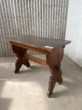 9 x Table 
