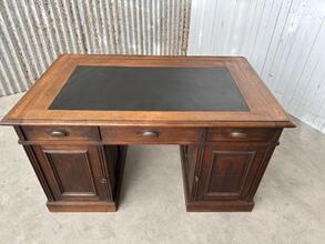 Bureau Antiek stijl in Hout en leer,