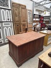 Houte toonbank  Antiek stijl in hout, Europa