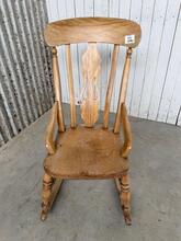 Schommelstoel Antiek stijl in Hout,