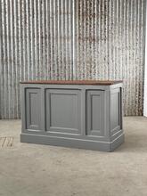 Antiek toonbank bureau  stijl in Hout ,