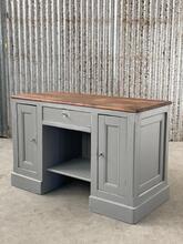 Antiek toonbank bureau  stijl in Hout ,