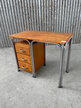 Vintage bureau Antiek stijl in Hout en ijzer, europa