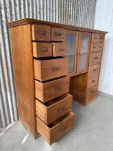 Winkelkast Antiek stijl in Hout en glas ,