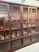 Winkelkast Antiek stijl in hout en glas, europa