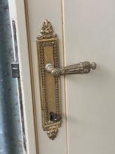 Antieke deur Antiek stijl in hout en glas,