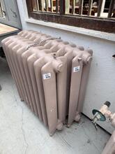 Gietijzeren radiator Antieke stijl in ijzer,