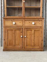 Grenen kast  Antiek stijl in hout, Europa