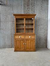 Grenen kast  Antiek stijl in hout, Europa