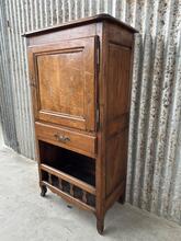 Kast  Antiek stijl in hout, Europa
