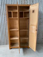 Antieke kast Antiek stijl in hout,