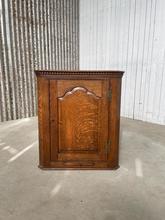 Antieke kast Antiek stijl in hout,