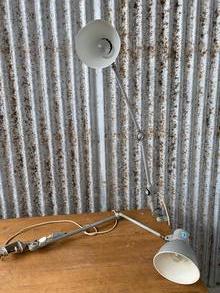 Antieke lamp Antiek stijl in ijzer,