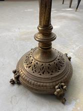 Antieke lamp Antiek stijl in ijzer en marmer,