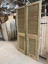 Antieke luiken Antiek stijl in hout,