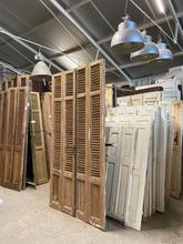 Antieke luiken Antiek stijl in hout,