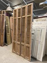 Antieke luiken Antiek stijl in hout,