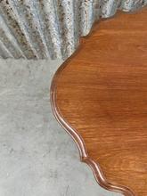 Antieke tafel Antiek stijl in hout,