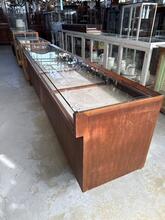 Toonbank  Antiek stijl in wood and glass, Europa