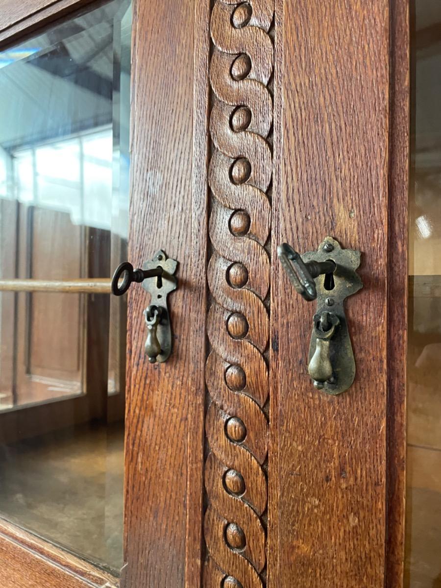 Antique Antique cabinet