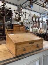 Antique style Antique cashier in wood