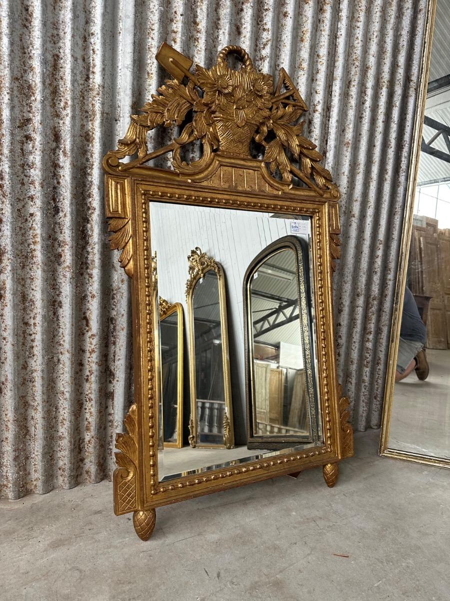 Antique Antique mirror
