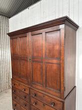 Antique style Cabinet in Oak wood, England 20e eeuw