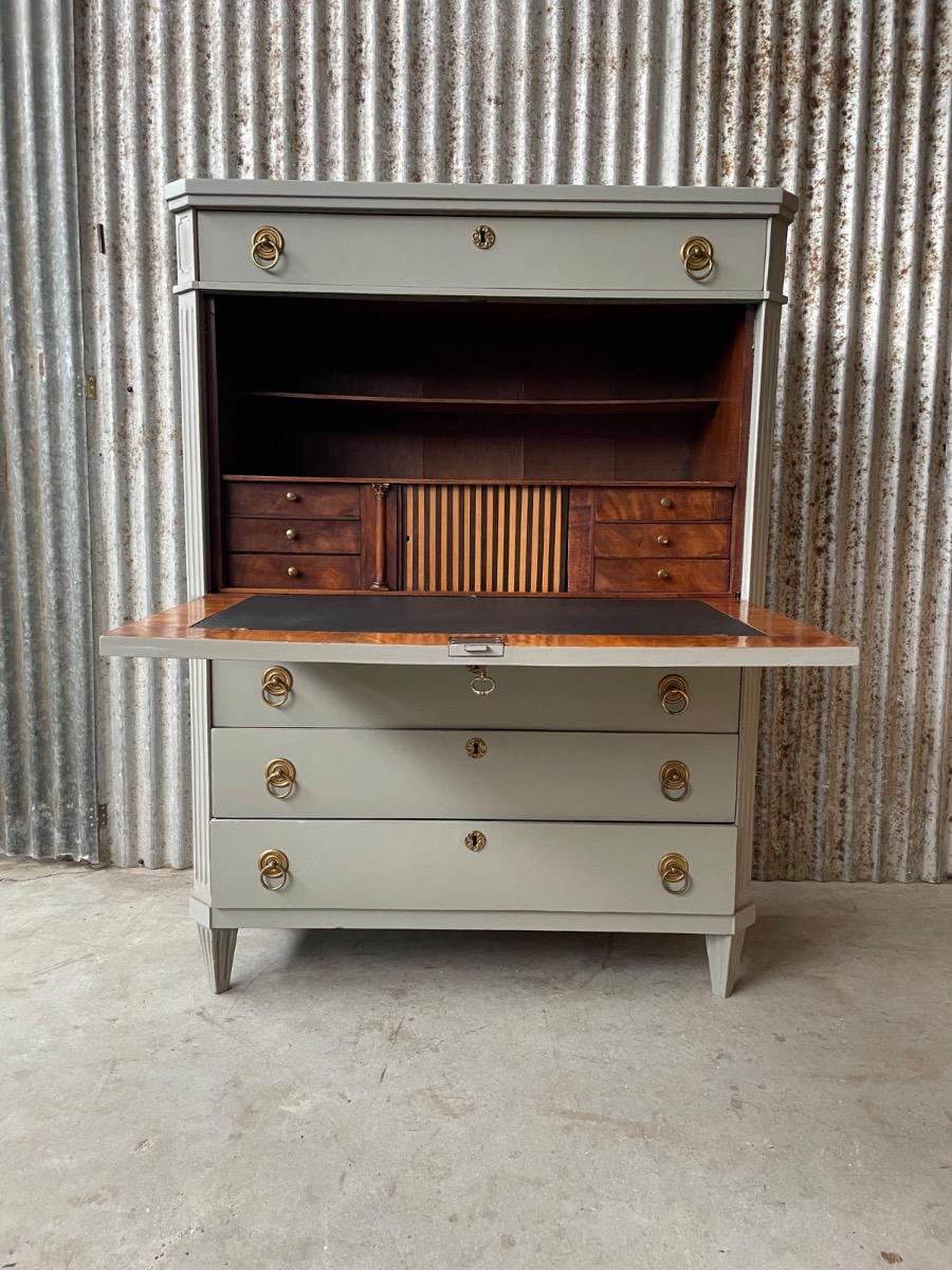Antique cabinet
