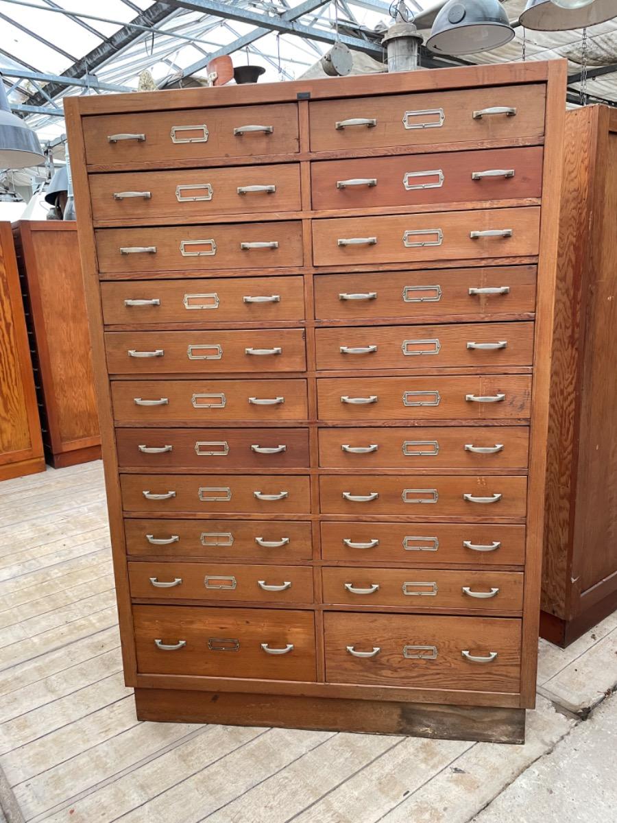 Antique Chest of drawers