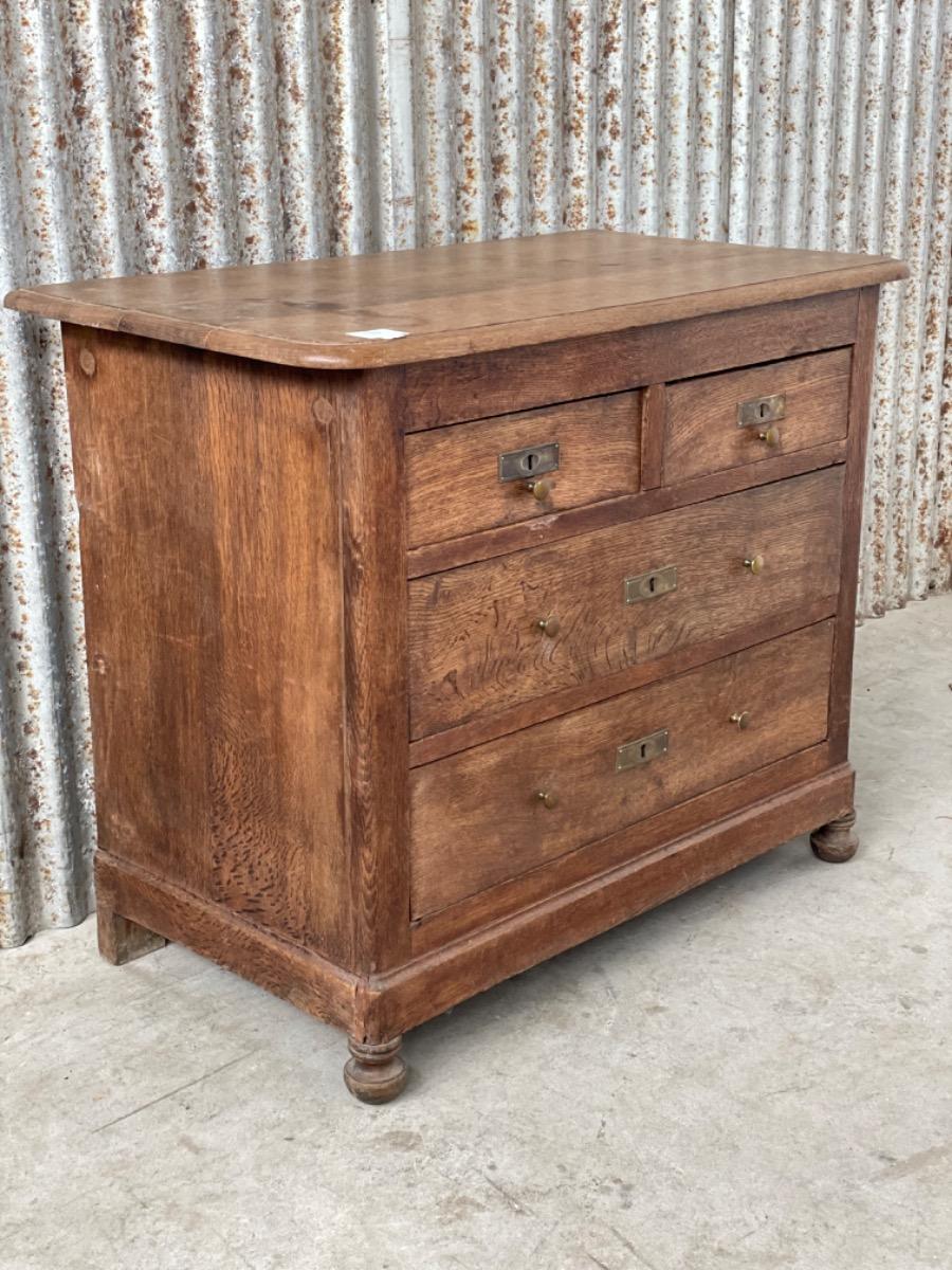 Antique Chest of drawers