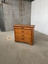 Antique Chest of drawers