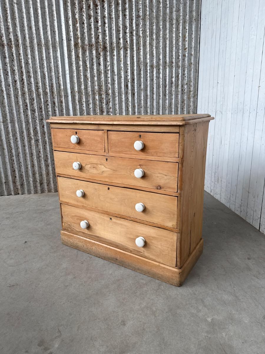 Antique Chest of drawers