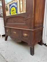 Antique style Closet in wood and glass