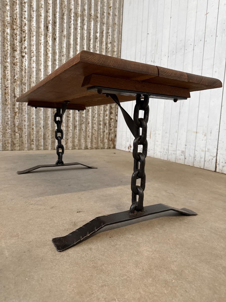 Antique Coffeetable brutalis