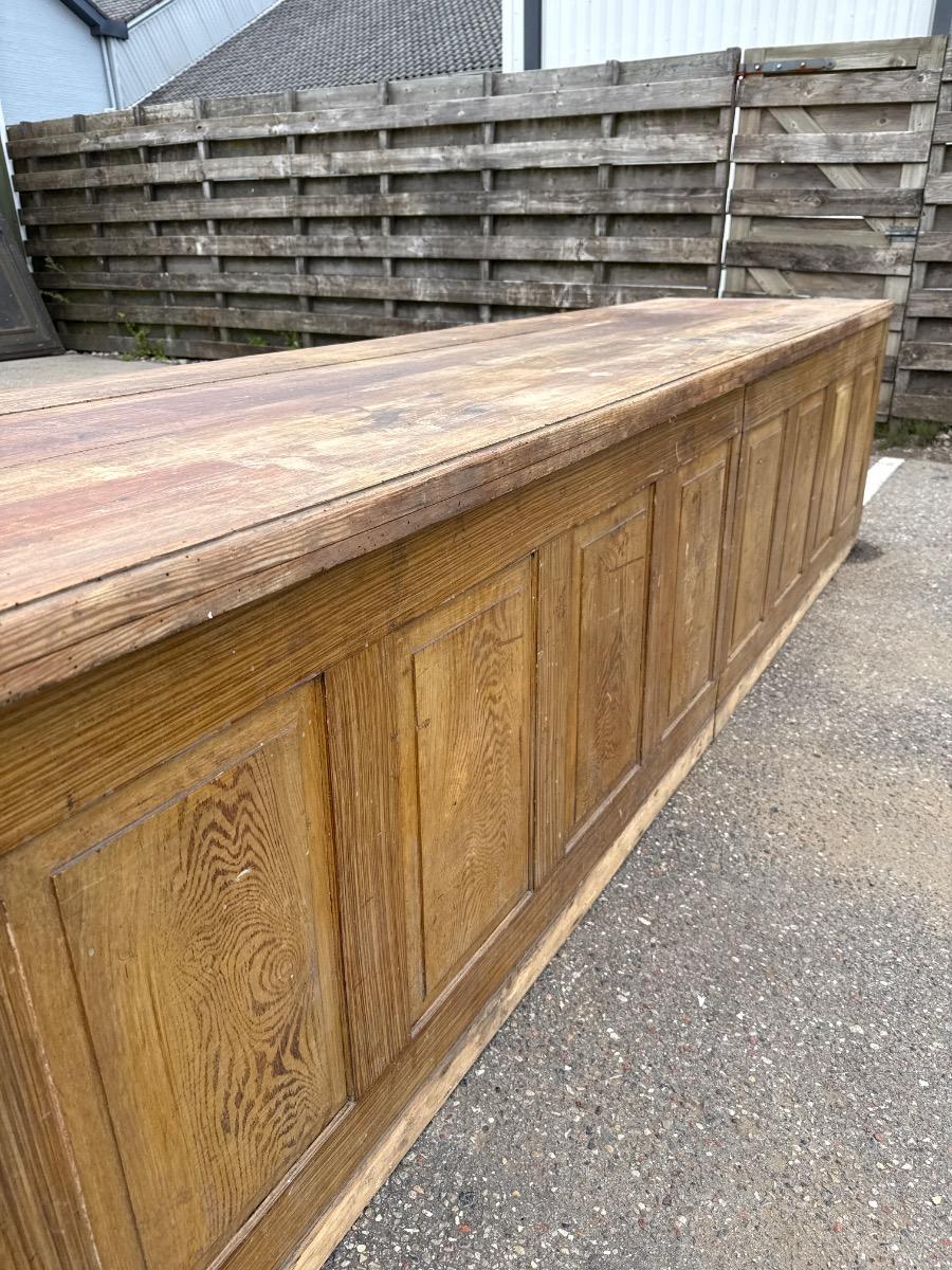 Antique counter