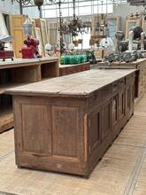 Antique style Counter in wood, Europa