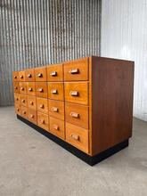 Antique style Counter  in wood and glass, Europa