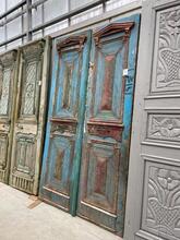 Antique style Doors in Wood and iron